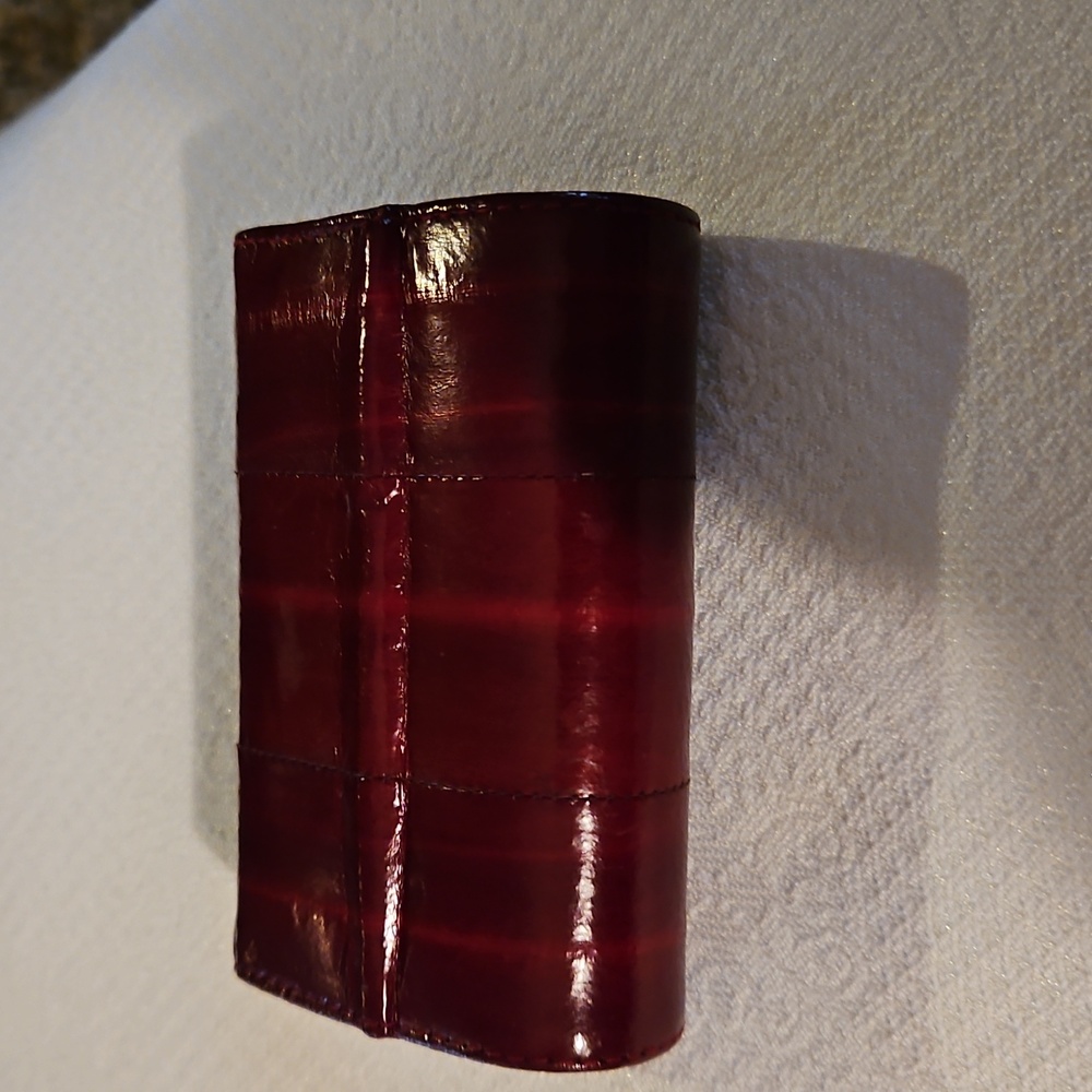 Women's Vintage Burgundy Eelskin Lipstick Case - Picture 4 of 4